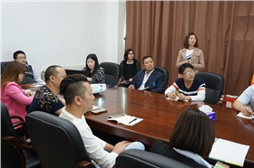 漆強化工家具漆廠家召開2017年第一季度工作總結(jié).jpg 漆強化工家具漆廠家召開2017年第一季度工作總結(jié).jpg