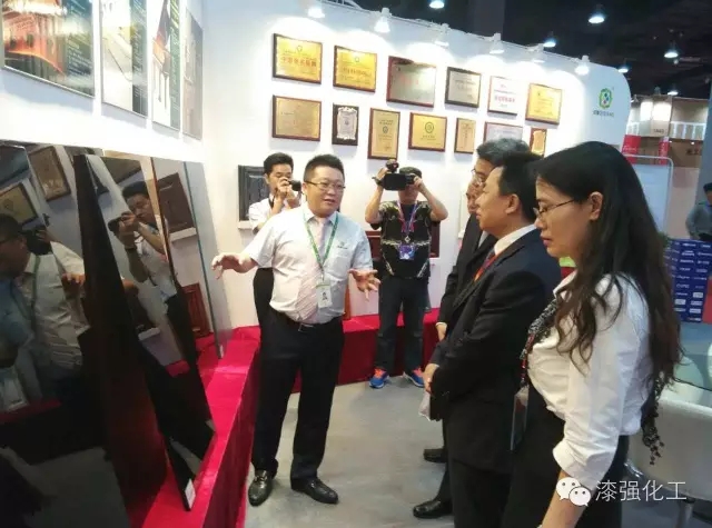 漆強(qiáng)資訊_中國國際中小企業(yè)博覽會(huì)事務(wù)局局長何佐賢.jpg 漆強(qiáng)資訊_中國國際中小企業(yè)博覽會(huì)事務(wù)局局長何佐賢.jpg