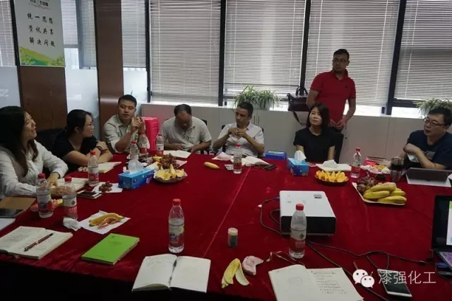 深圳贏想力品牌王老師蒞臨漆強化工參觀指導.jpg 深圳贏想力品牌王老師蒞臨漆強化工參觀指導.jpg